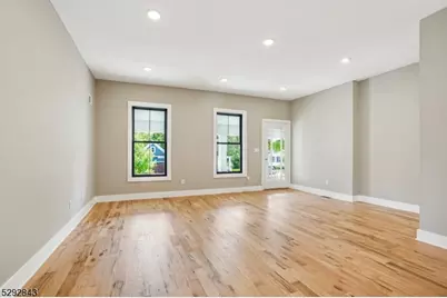 29 Arlington Rd #1, Cranford Township, NJ 07016 - Photo 6