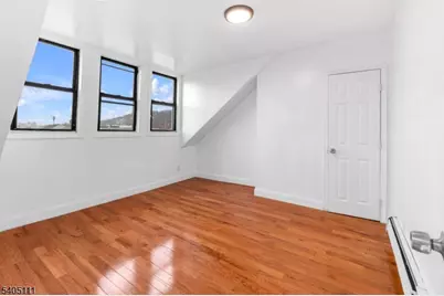 25 Oak St #25, Paterson, NJ 07501 - Photo 10