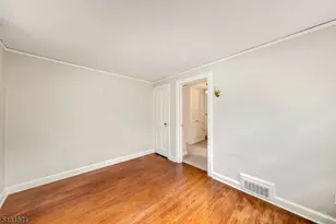 1 Gapview Rd, Millburn, NJ 07078 - Photo 20