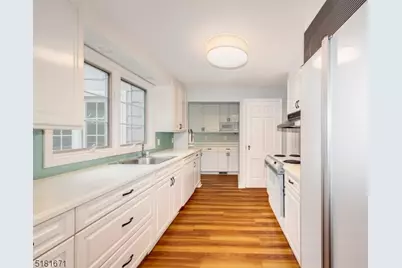 1 Gapview Rd, Millburn, NJ 07078 - Photo 14