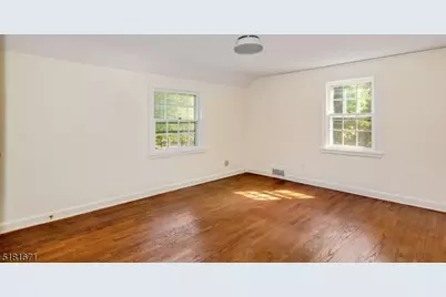 1 Gapview Rd, Millburn, NJ 07078 - Photo 28