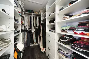 10 Dorchester Ln, East Hanover Township, NJ 07936 - Photo 14