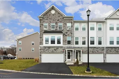 10 Dorchester Ln #10, East Hanover Township, NJ 07936 - Photo 2