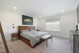 10 Dorchester Ln, East Hanover Township, NJ 07936 - Photo 12