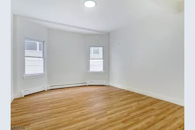 151 S Clinton St, East Orange, NJ 07018 - Photo 8