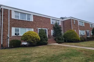 4 Columbia Dr Unit, Bridgewater, NJ 08807 - Photo 1