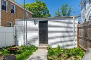 17 Mission St, Montclair, NJ 07042 - Photo 12