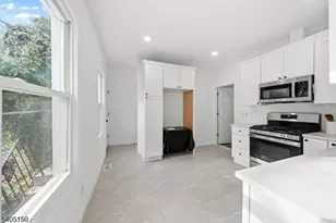 322 Court St, Elizabeth, NJ 07206 - Photo 4