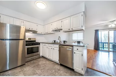 10 Augusta Dr #9, Vernon, NJ 07462 - Photo 1