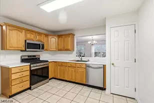 33 Eagles Nest Ln, Hardyston Township, NJ 07419 - Photo 12