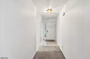 33 Eagles Nest Ln, Hardyston Township, NJ 07419 - Photo 6