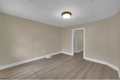 116 Mercer St #Left, Phillipsburg, NJ 08865 - Photo 2