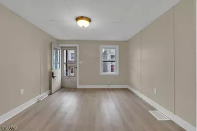 116 Mercer St #Left, Phillipsburg, NJ 08865 - Photo 4