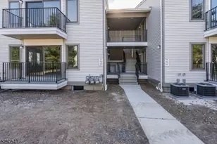 50 Sam Bonnell Dr, Union Township, NJ 08809 - Photo 2
