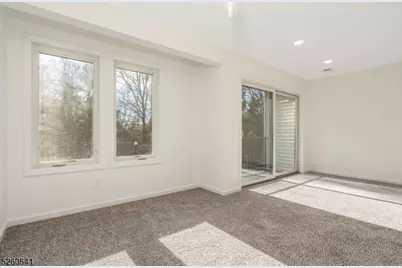 50 Sam Bonnell Dr, Union Township, NJ 08809 - Photo 14