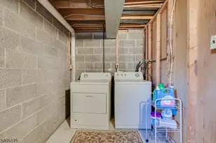 806 Robin Rd, Hillsborough Township, NJ 08844 - Photo 28