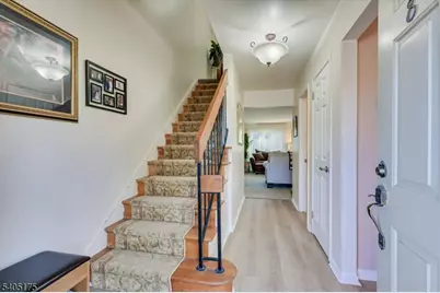 806 Robin Rd, Hillsborough Township, NJ 08844 - Photo 4
