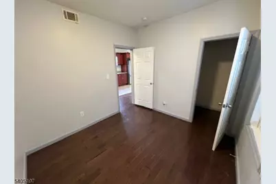 142 Sunset Ave #1, Newark, NJ 07106 - Photo 8