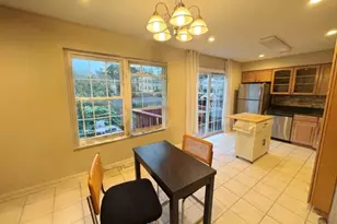 10 Mochen Ct, Sayreville, NJ 08872 - Photo 4