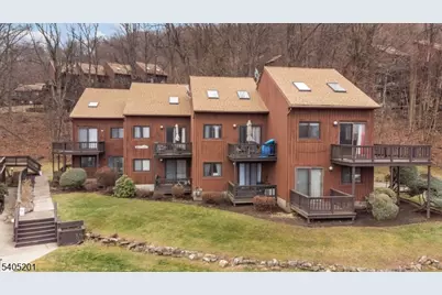 3 Deer Valley Ln #1, Vernon, NJ 07462 - Photo 2