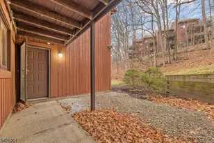 3 Deer Valley Ln, Vernon, NJ 07462 - Photo 16