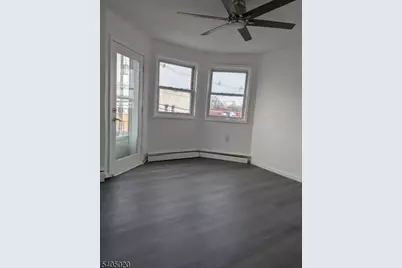 111 6th St, Elizabeth, NJ 07206 - Photo 2