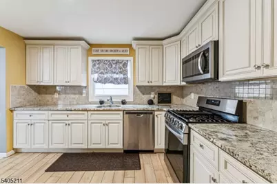 20 Toronto Ct, Maplewood, NJ 07040 - Photo 8