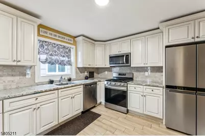 20 Toronto Ct, Maplewood, NJ 07040 - Photo 10