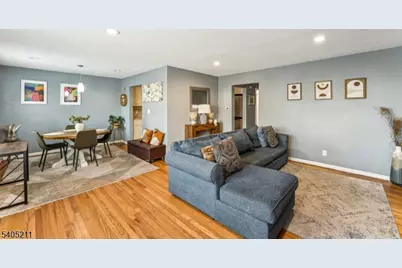 20 Toronto Ct, Maplewood, NJ 07040 - Photo 12