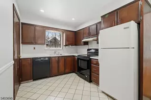 23 Cabot Ln, Kinnelon, NJ 07405 - Photo 8