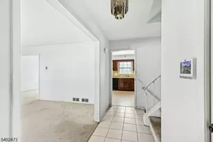 1104 Sylvan Ln, Mountainside, NJ 07092 - Photo 4