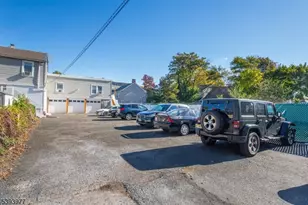 41 Elmwood Ave, Montclair, NJ 07042 - Photo 16