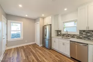 41 Elmwood Ave, Montclair, NJ 07042 - Photo 14