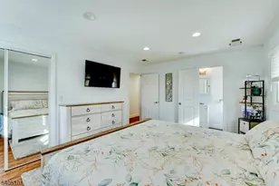 6 Elm Ave, Warren Township, NJ 07059 - Photo 12