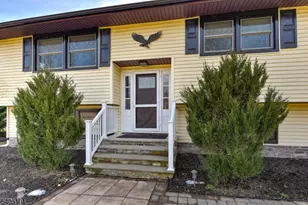 6 Elm Ave, Warren Township, NJ 07059 - Photo 2