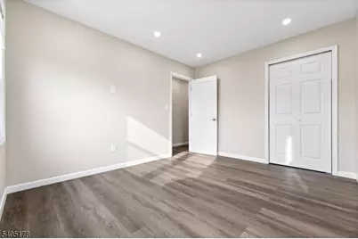 80 E Emerson Ave, Rahway, NJ 07065 - Photo 10