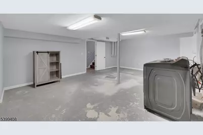 2303 Scarlett Dr, Washington Township, NJ 07853 - Photo 36