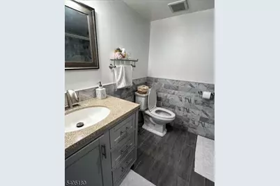 55 Clinton Pl #506, Hackensack, NJ 07601 - Photo 2