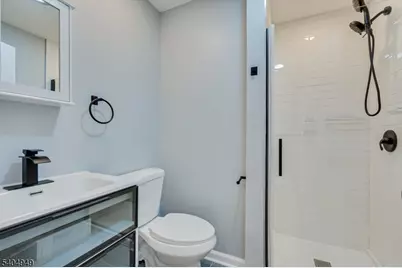 34 Tillman St, Raritan, NJ 08869 - Photo 18