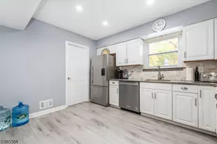 50 Clover Hill Dr, Mount Olive, NJ 07836 - Photo 18