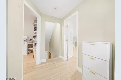 46 Barbara Dr, Pompton Lakes, NJ 07442 - Photo 16