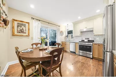 46 Barbara Dr, Pompton Lakes, NJ 07442 - Photo 8