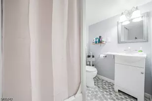 46 Barbara Dr, Pompton Lakes, NJ 07442 - Photo 28