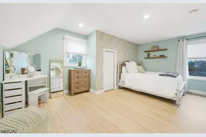 46 Barbara Dr, Pompton Lakes, NJ 07442 - Photo 20