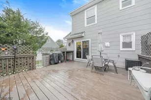 46 Barbara Dr, Pompton Lakes, NJ 07442 - Photo 10