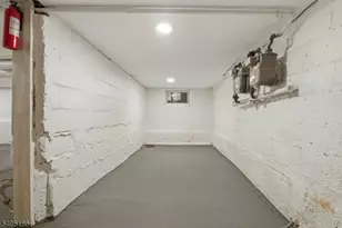 509 Centre St, Nutley, NJ 07110 - Photo 10