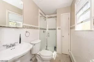 53 Laurel Dr, Wayne, NJ 07470 - Photo 14