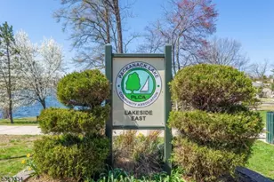 53 Laurel Dr, Wayne, NJ 07470 - Photo 30