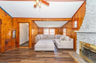 53 Laurel Dr, Wayne, NJ 07470 - Photo 6