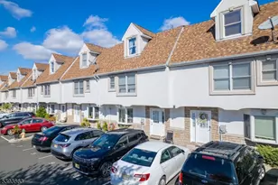 13 Val Sumo Ln, Newark, NJ 07105 - Photo 28